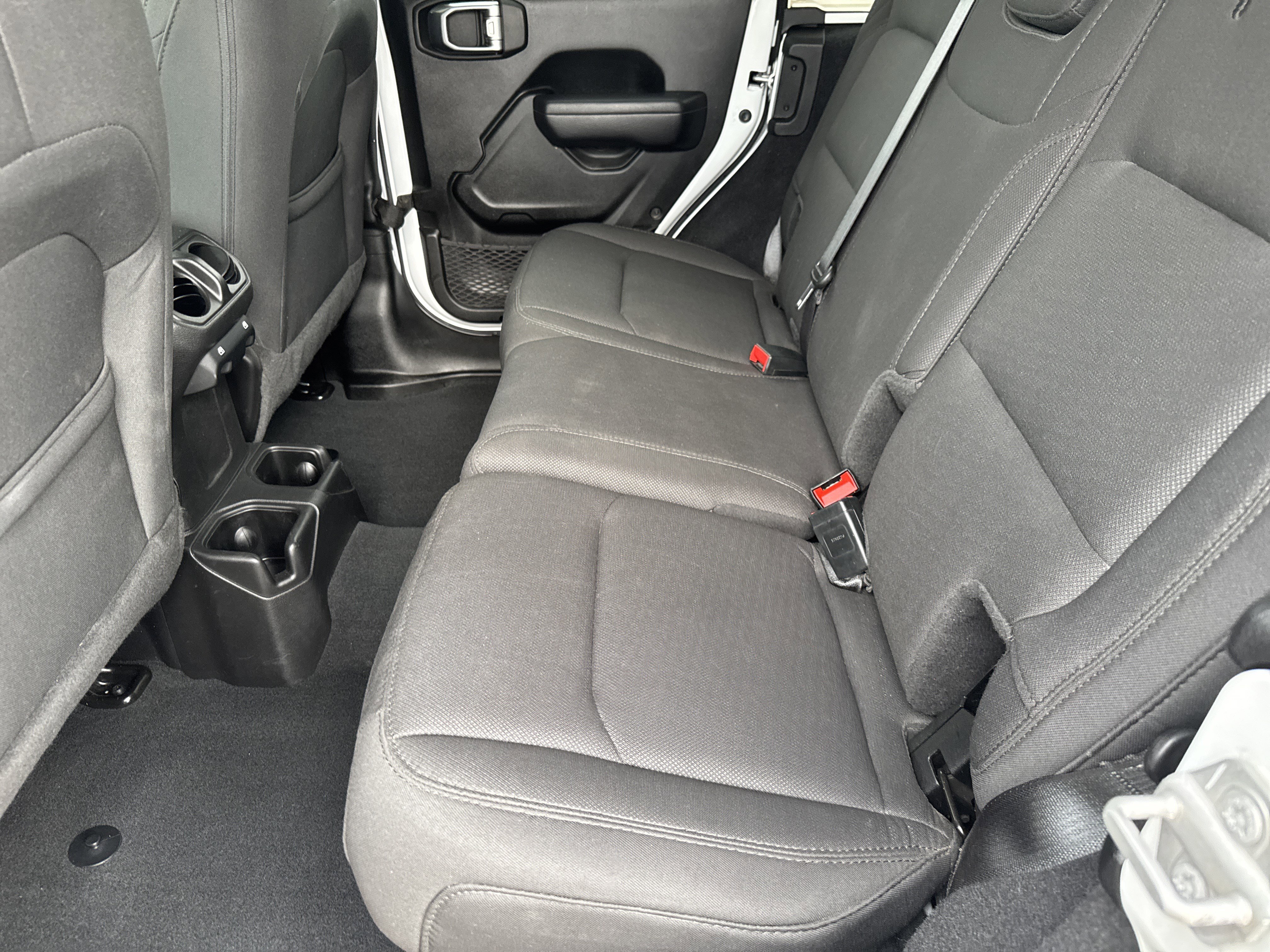 Used 2022 Jeep Wrangler Unlimited Sport image 6