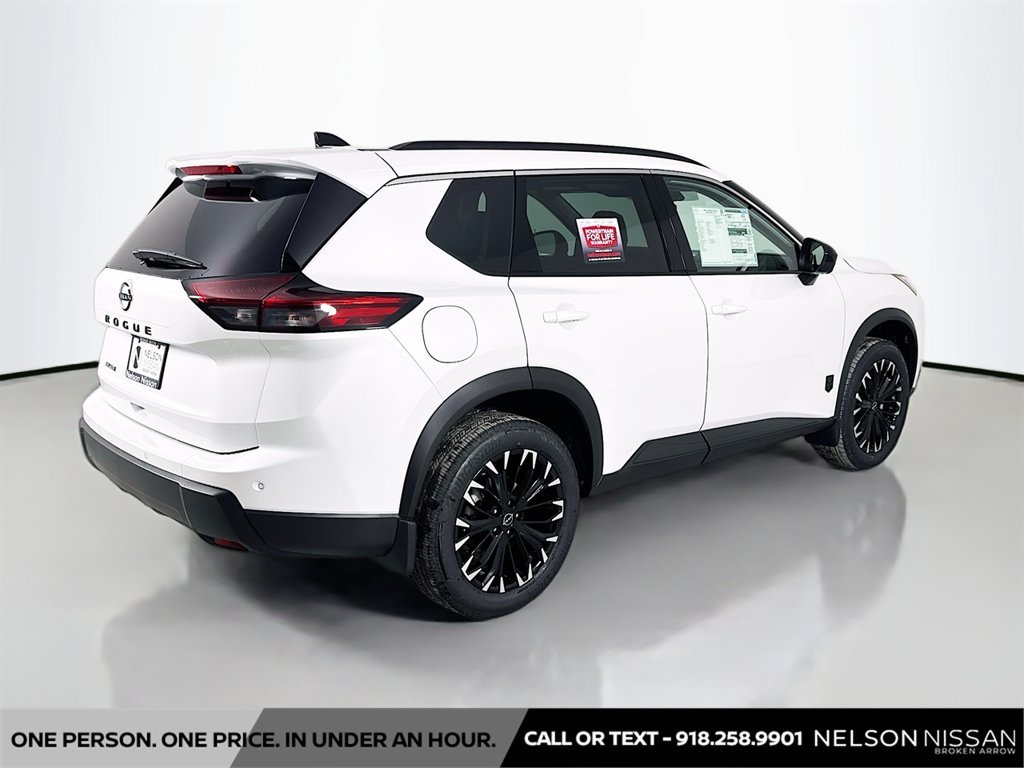 New 2026 Nissan Rogue Dark Armor FWD image 5
