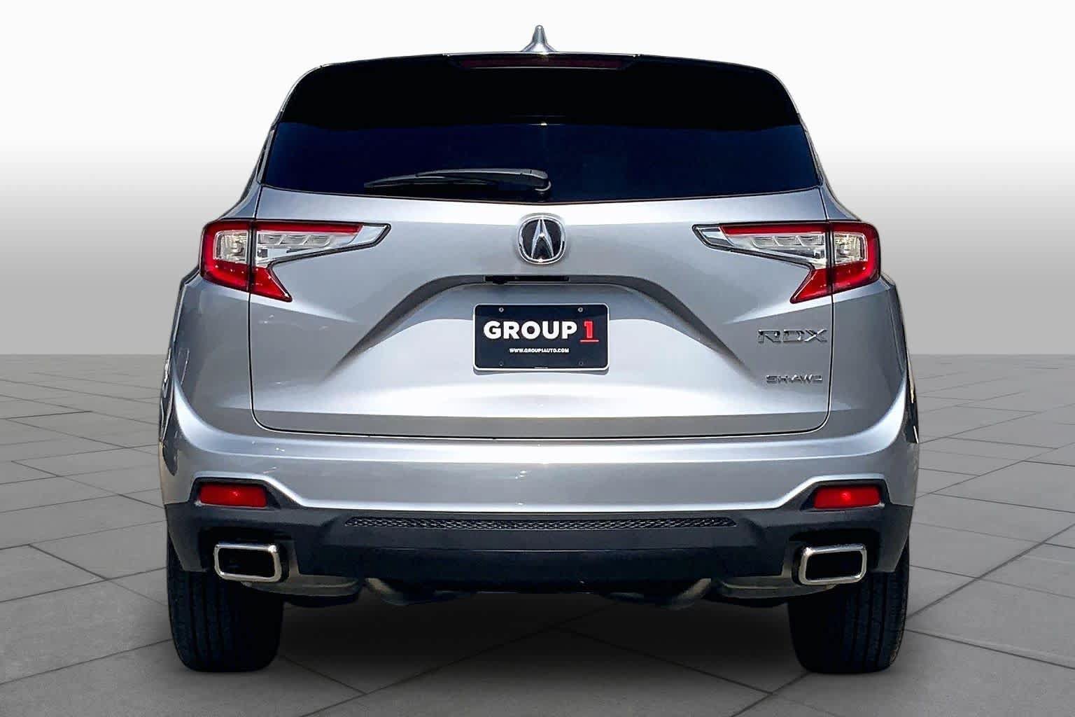 Used 2024 Acura RDX SH-AWD image 4