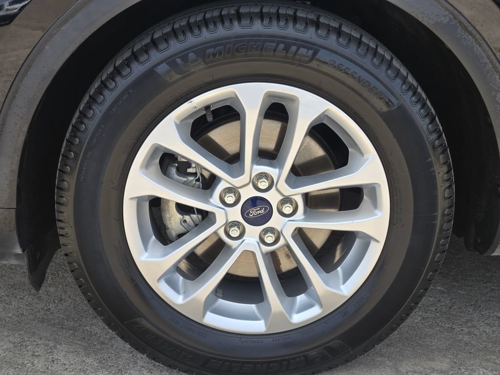 Used 2020 Ford Escape SE FWD image 16