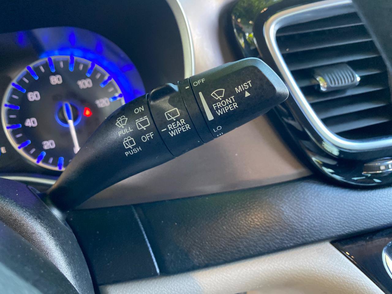 Used 2019 Chrysler Pacifica LX w/ Tire & Wheel Group FWD image 50