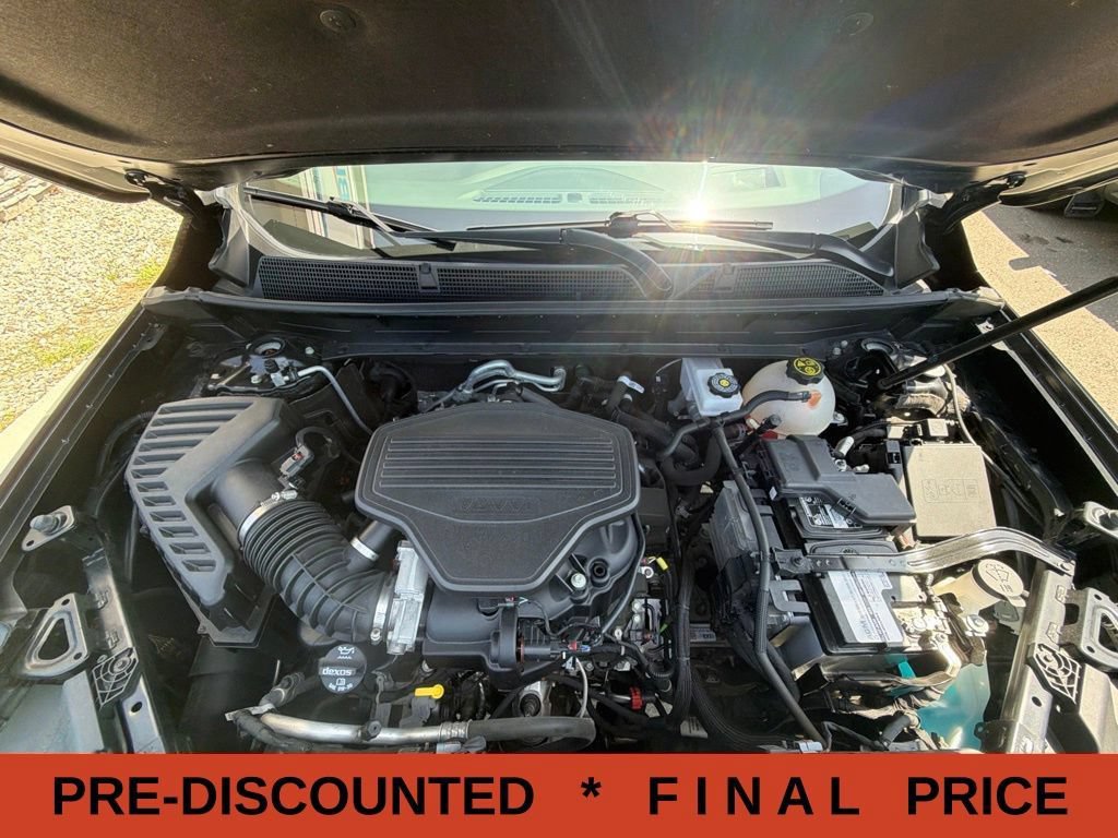 Used 2023 GMC Acadia Denali w/ Black Diamond Edition AWD/4WD image 74