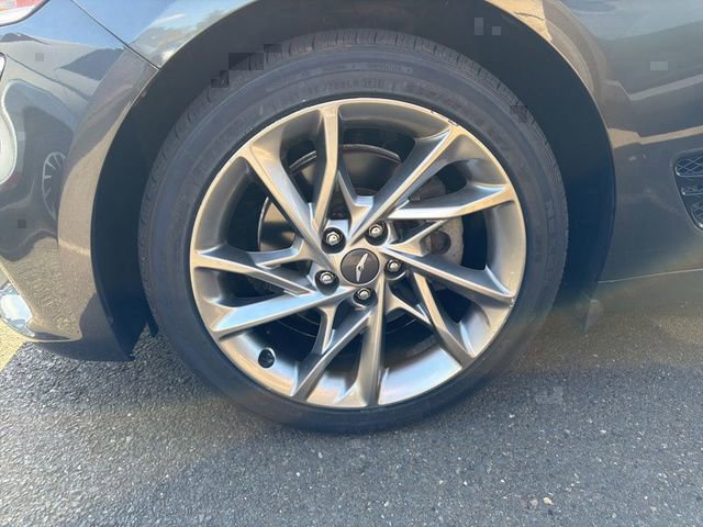 Used 2022 Genesis G70 2.0T AWD/4WD image 5