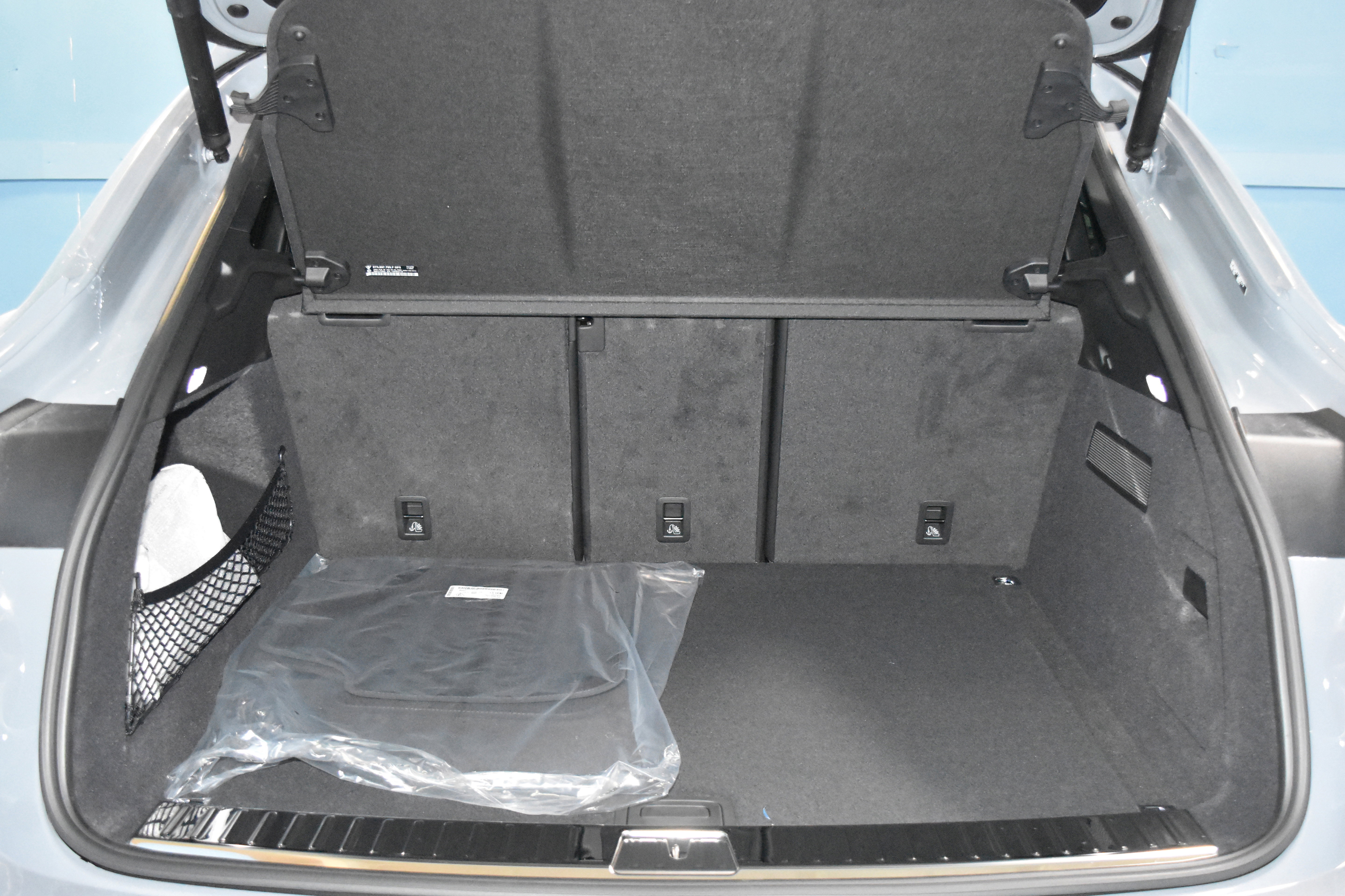 New 2026 Porsche Cayenne Coupe image 32