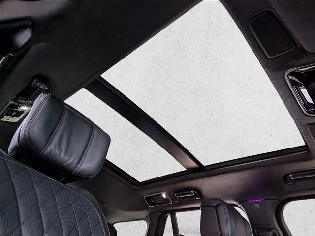 Used 2021 Land Rover Range Rover SV Autobiography Dynamic image 22