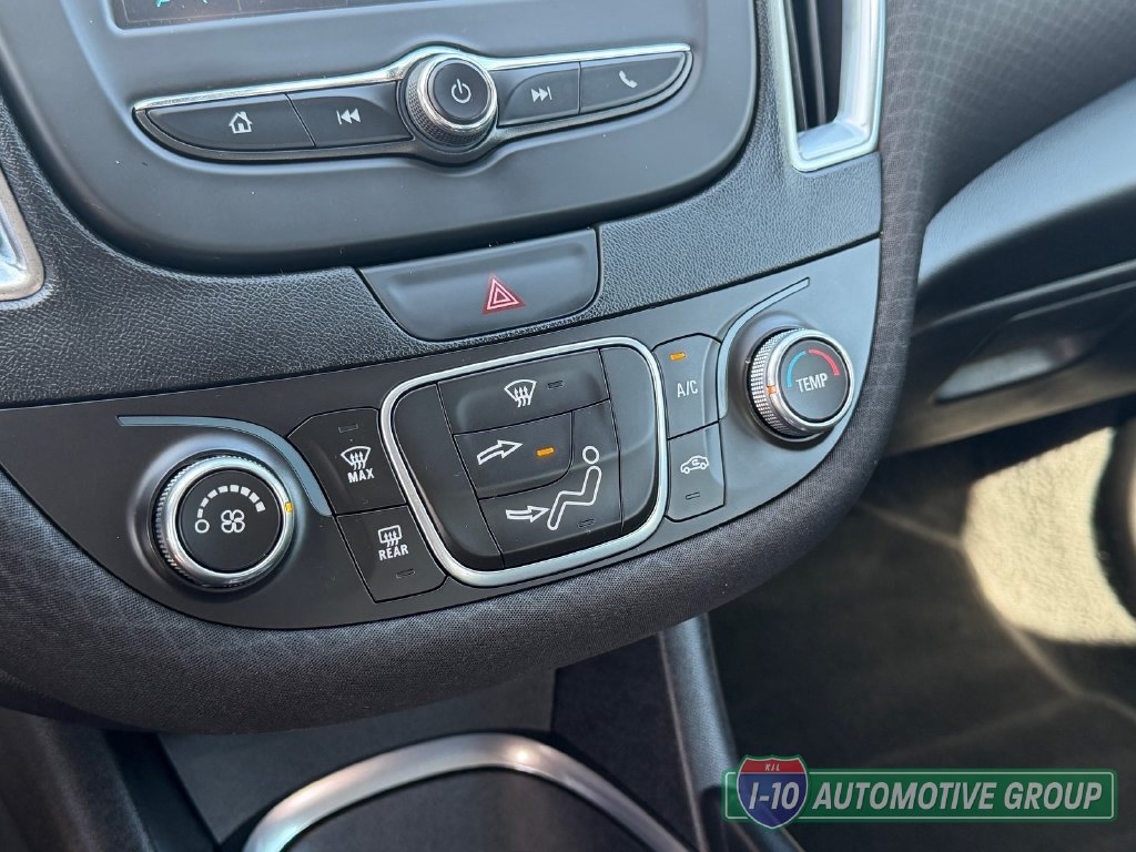 Used 2018 Chevrolet Malibu LT FWD image 25
