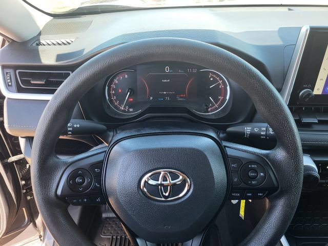 Used 2023 Toyota RAV4 LE AWD/4WD image 15