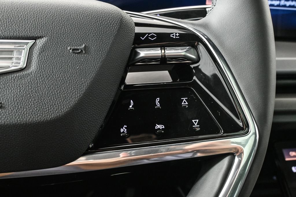 New 2026 Cadillac Vistiq Sport image 11