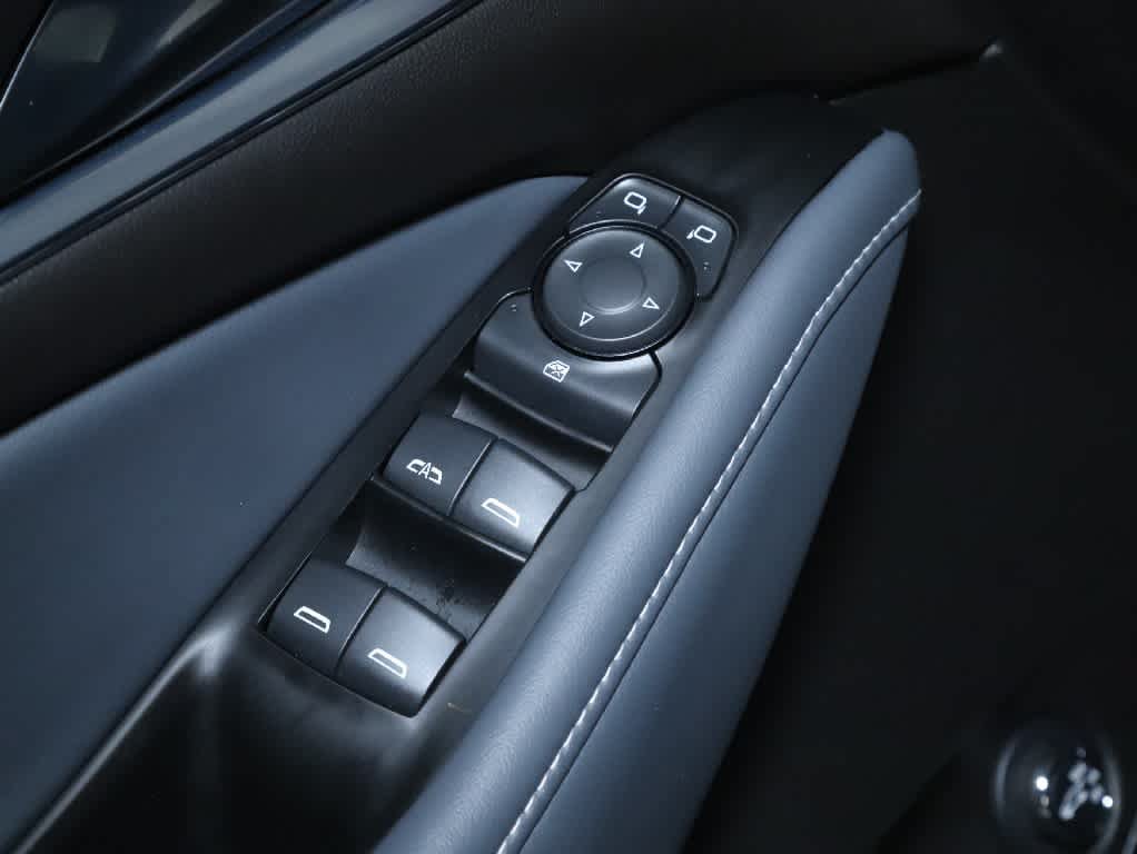 Used 2024 Buick Enclave Essence FWD image 17