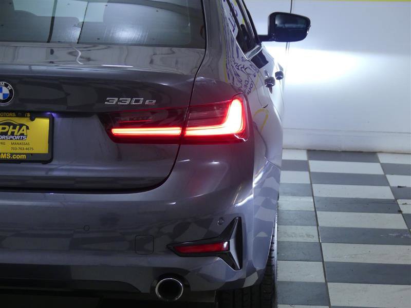 Used 2021 BMW 330e xDrive w/ Convenience Package image 35