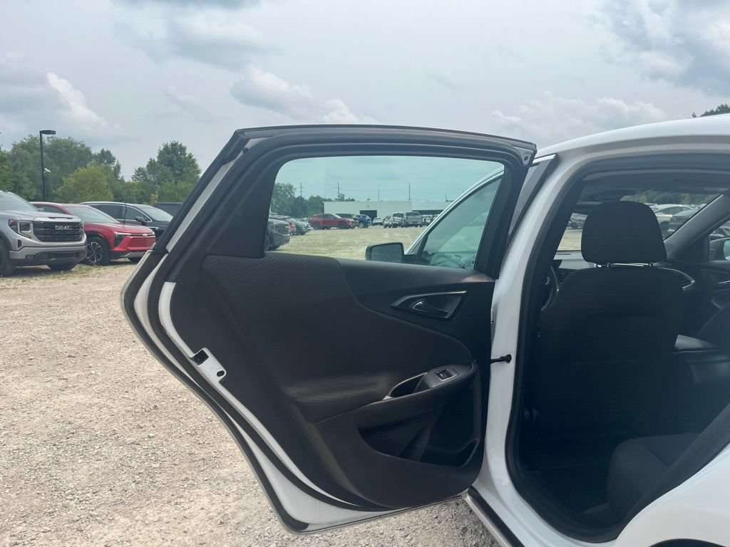 Used 2023 Chevrolet Malibu LS FWD image 24
