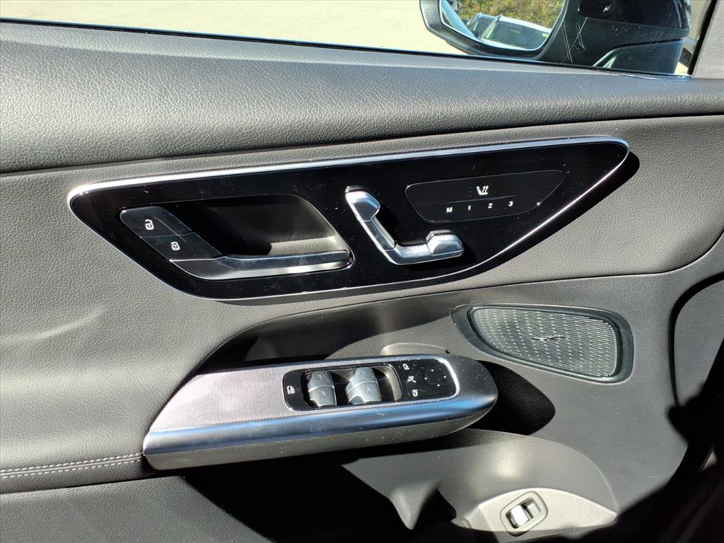 Used 2026 Mercedes-Benz GLC 300 4MATIC image 14