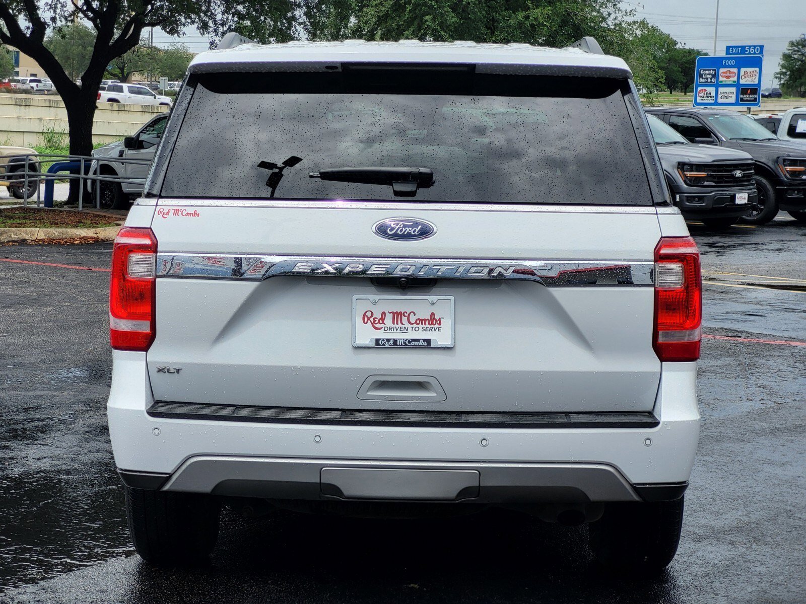 Used 2021 Ford Expedition XLT RWD image 5