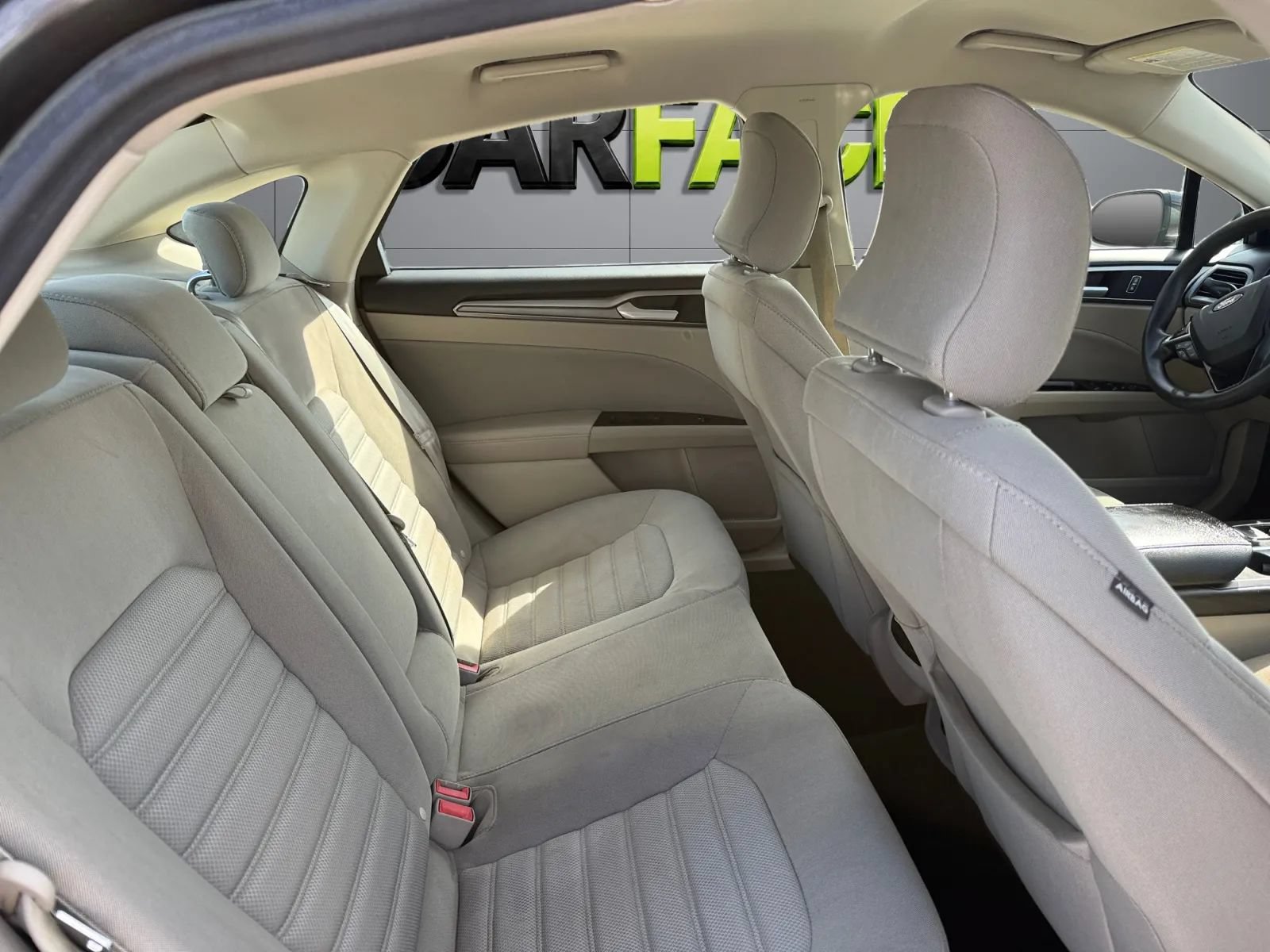 Used 2017 Ford Fusion SE w/ Fusion SE Technology Package FWD image 21