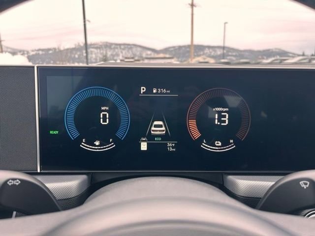 New 2025 Hyundai Sonata SEL FWD image 17