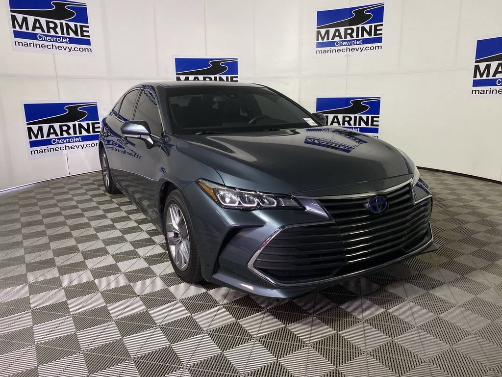 Used 2022 Toyota Avalon XLE FWD image 1