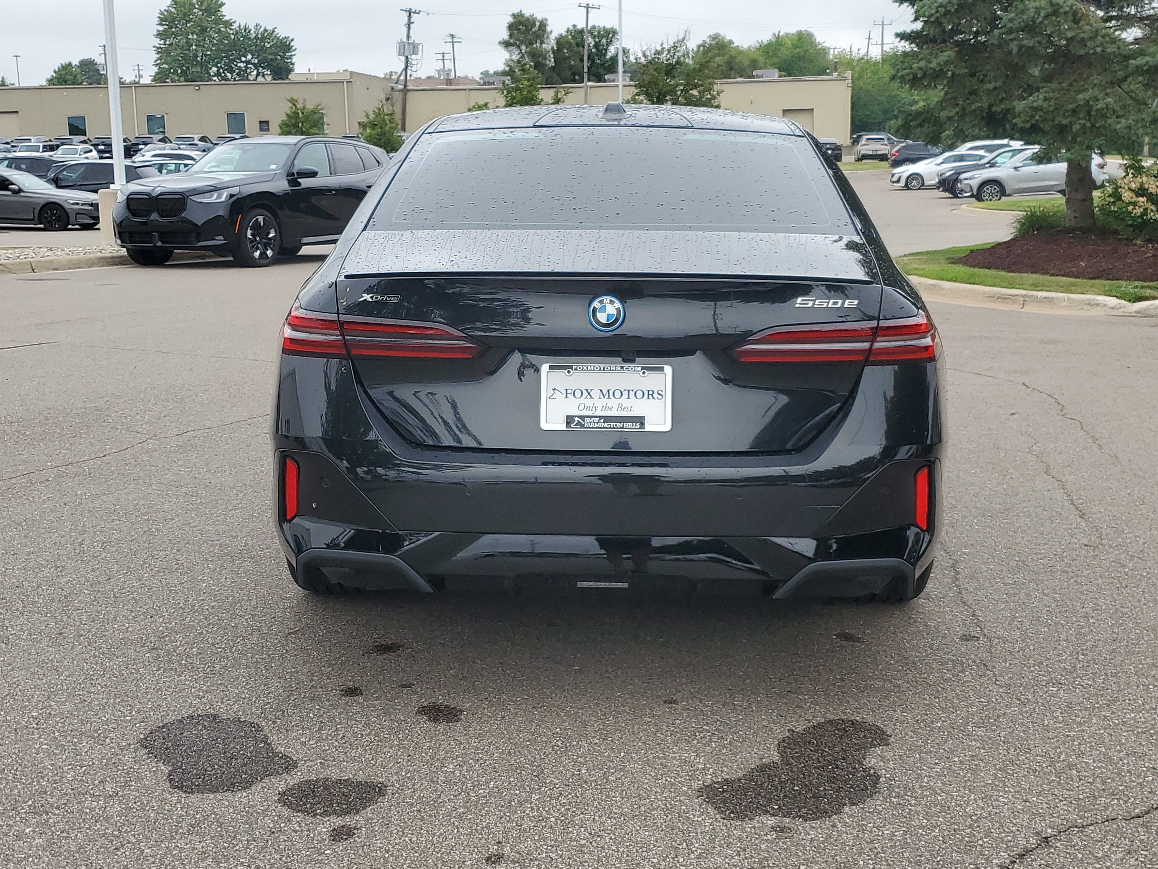 Used 2026 BMW 550e xDrive w/ Executive Package AWD/4WD image 4