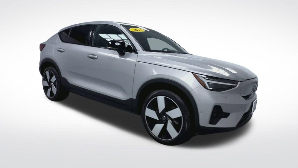 Used 2023 Volvo C40 P8 Recharge Ultimate w/ Protection Package Premier image 2