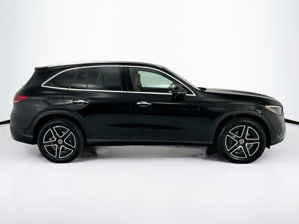 Certified 2026 Mercedes-Benz GLC 300 4MATIC image 4