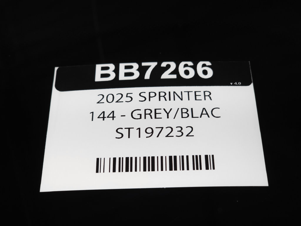 Used 2025 Mercedes-Benz Sprinter 2500 image 31