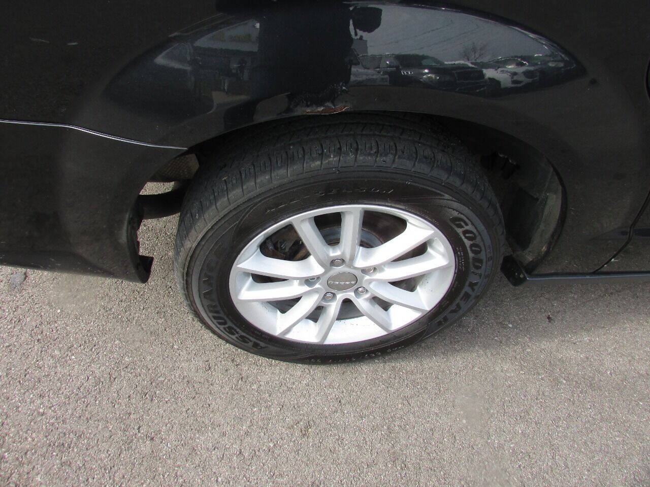 Used 2015 Dodge Grand Caravan SXT FWD image 45