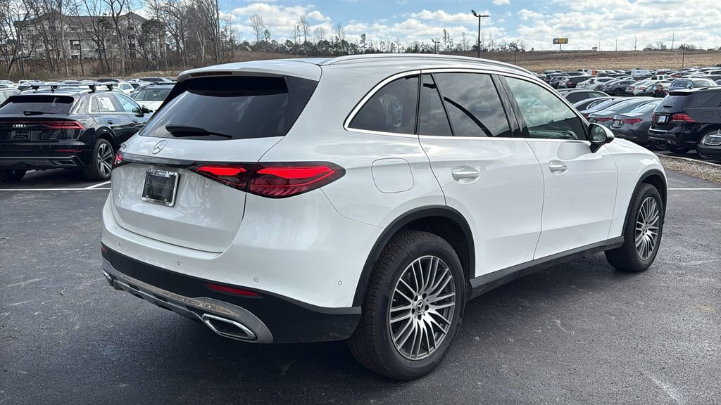 Certified 2025 Mercedes-Benz GLC 300 image 4