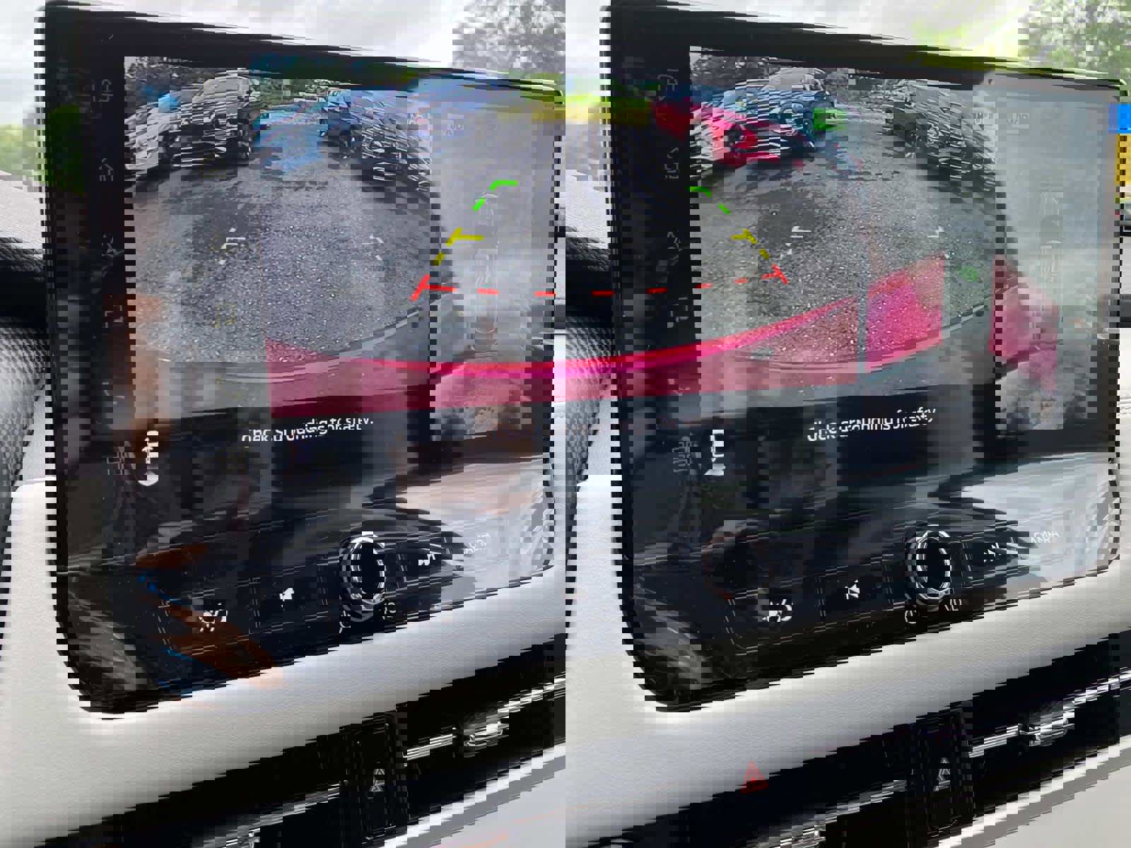 New 2025 Mitsubishi Outlander SE image 12