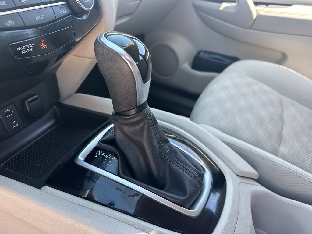 Used 2018 Nissan Rogue Sport SV AWD/4WD image 31