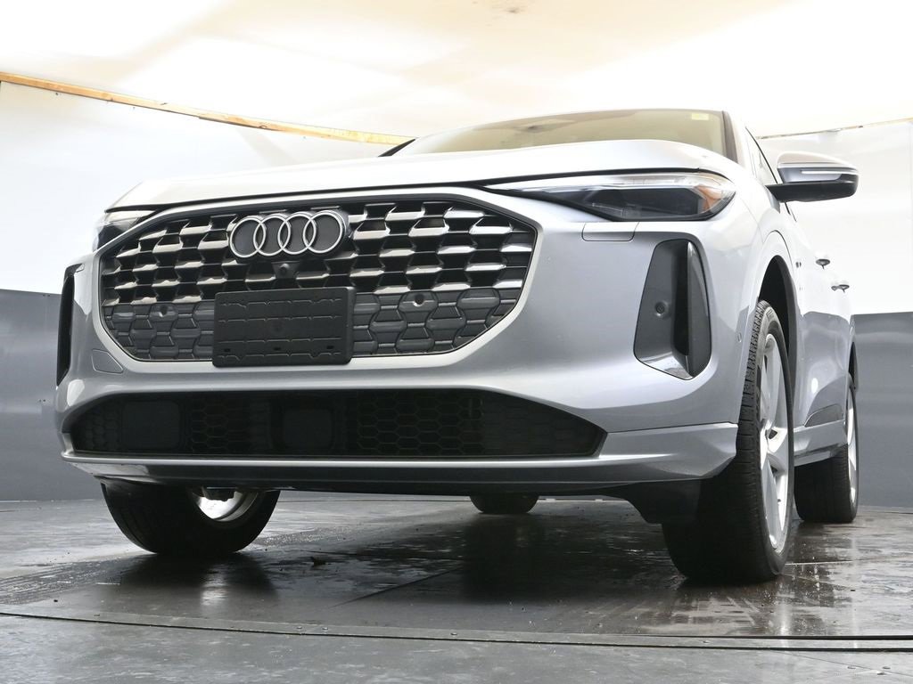 Used 2025 Audi Q5 Premium Plus w/ Premium Plus image 9