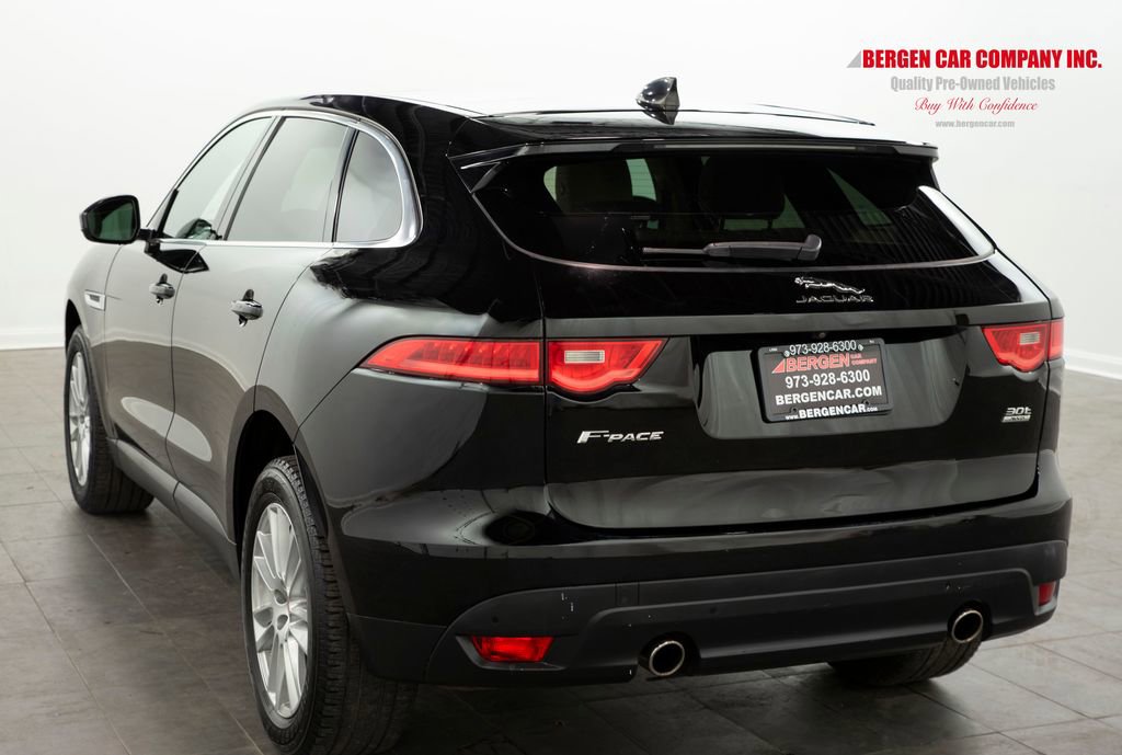 Used 2020 Jaguar F-PACE Prestige image 13