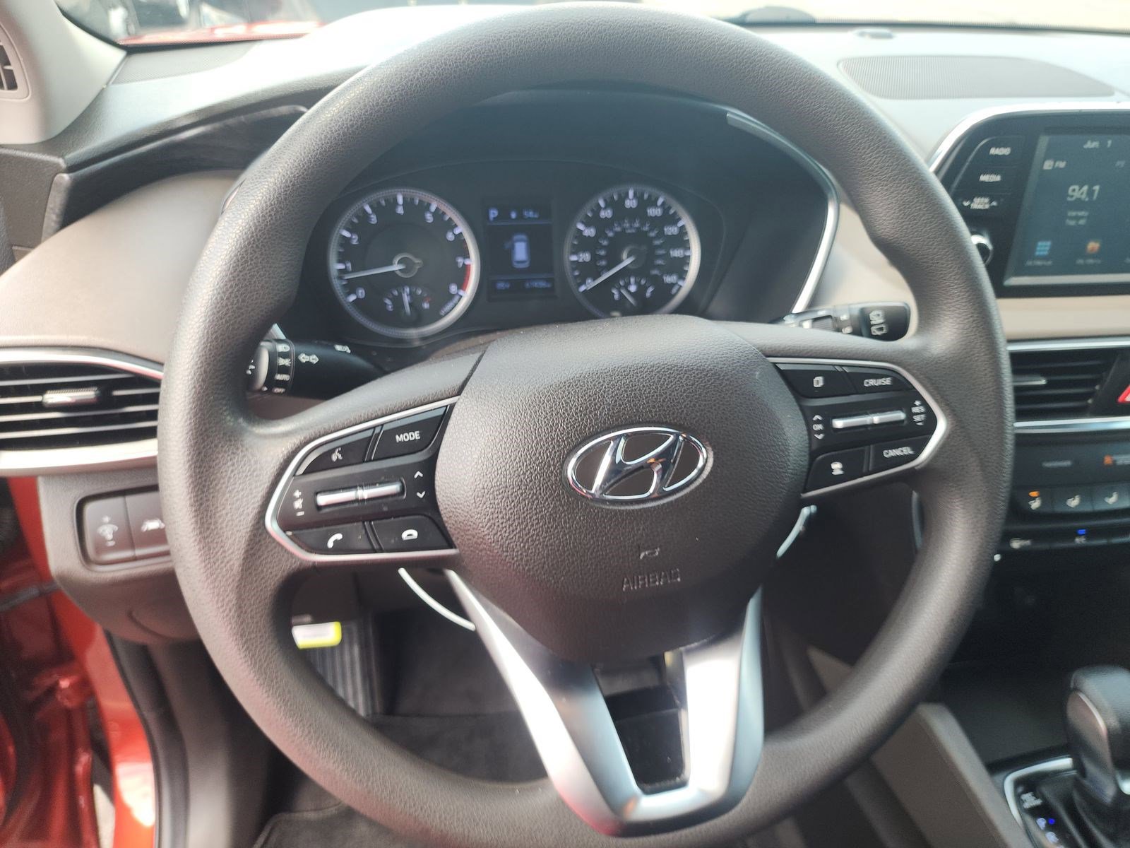 Used 2020 Hyundai Santa Fe SE FWD image 8