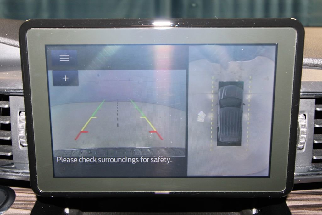 Used 2022 Ford Explorer Limited w/ Equipment Group 301A image 18