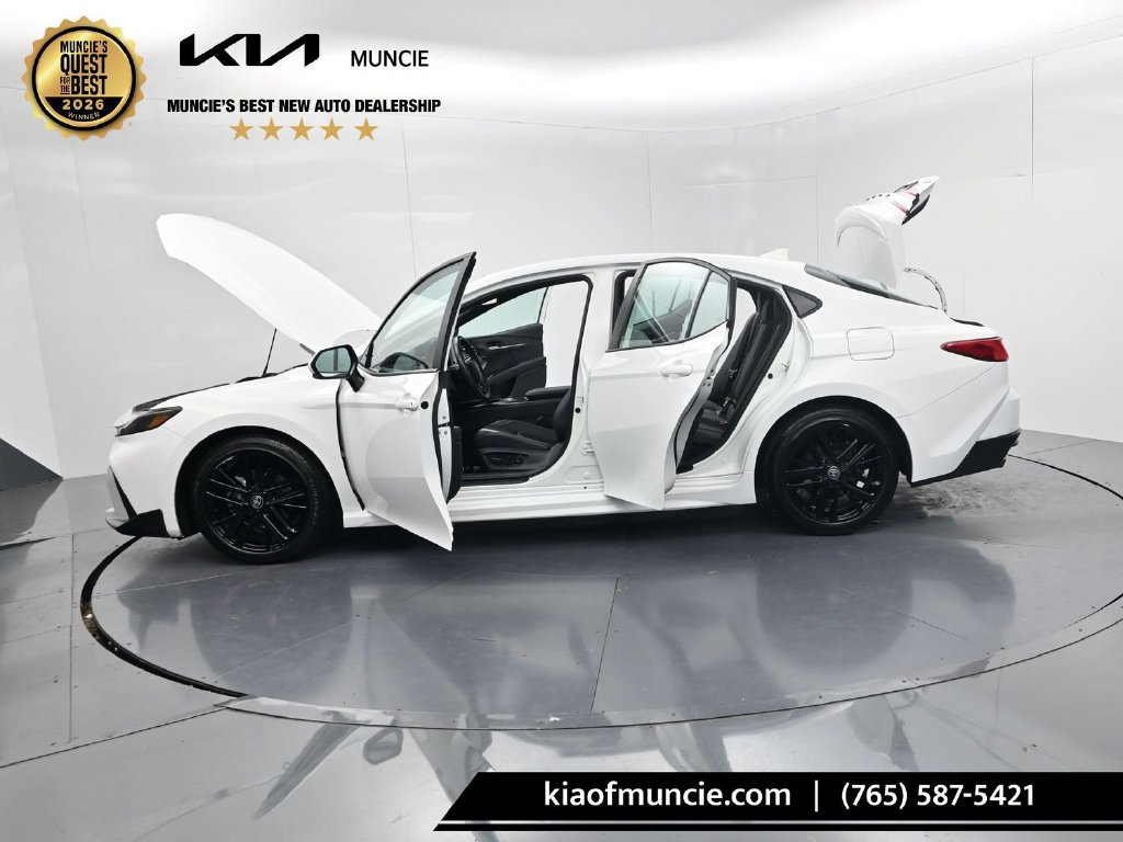 Used 2025 Toyota Camry SE FWD image 71