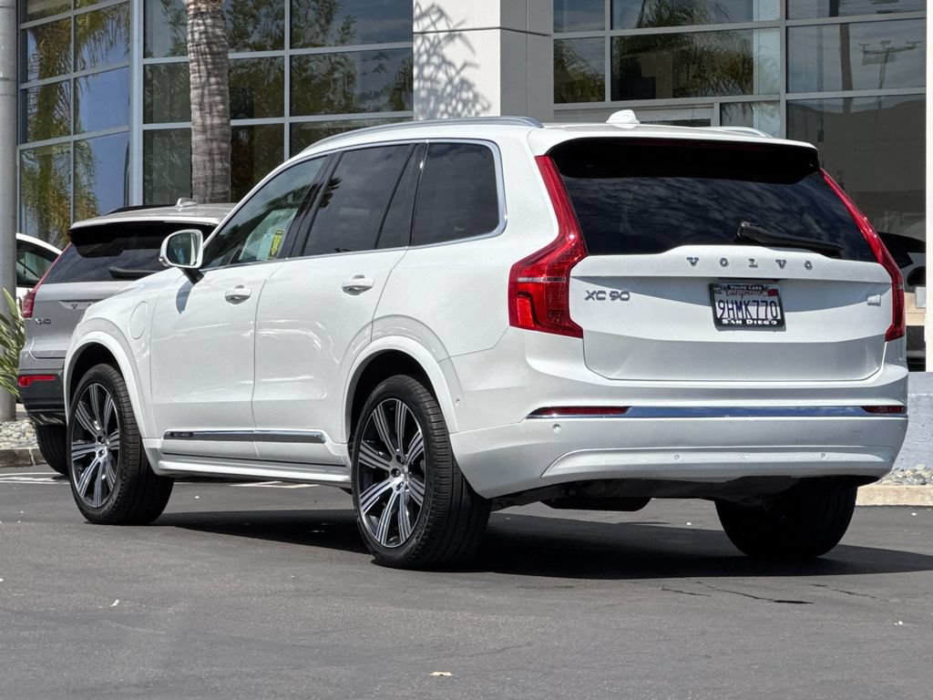 Certified 2023 Volvo XC90 T8 Plus AWD/4WD image 3