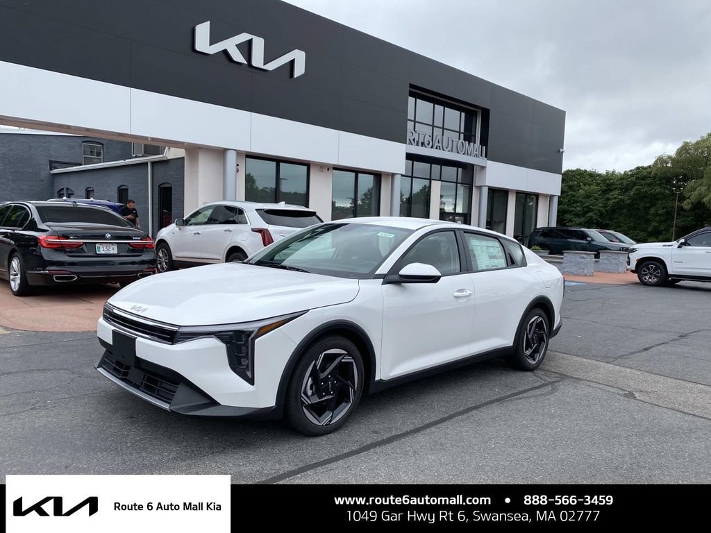 New 2026 Kia K4 EX