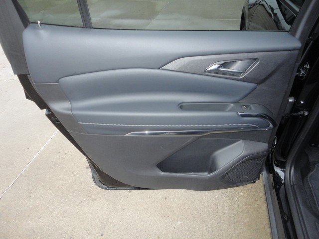 Used 2026 Chevrolet Traverse LT AWD/4WD image 8