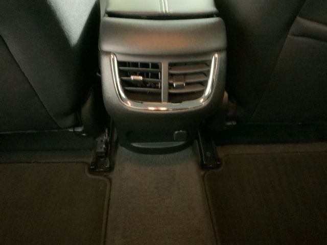 Used 2025 Chevrolet Malibu LT image 30