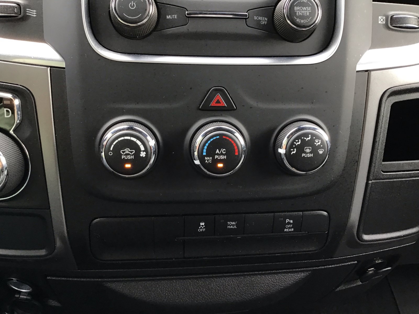 Certified 2024 RAM 1500 Classic Warlock RWD image 17