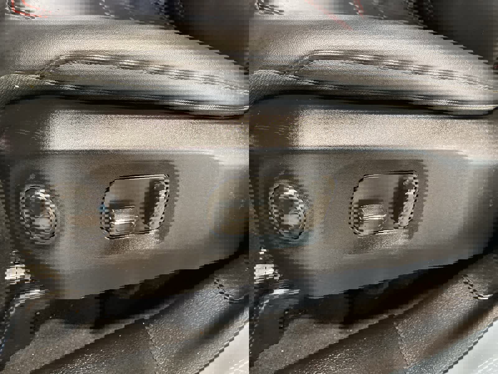 Used 2024 Jeep Wrangler Unlimited Rubicon image 16