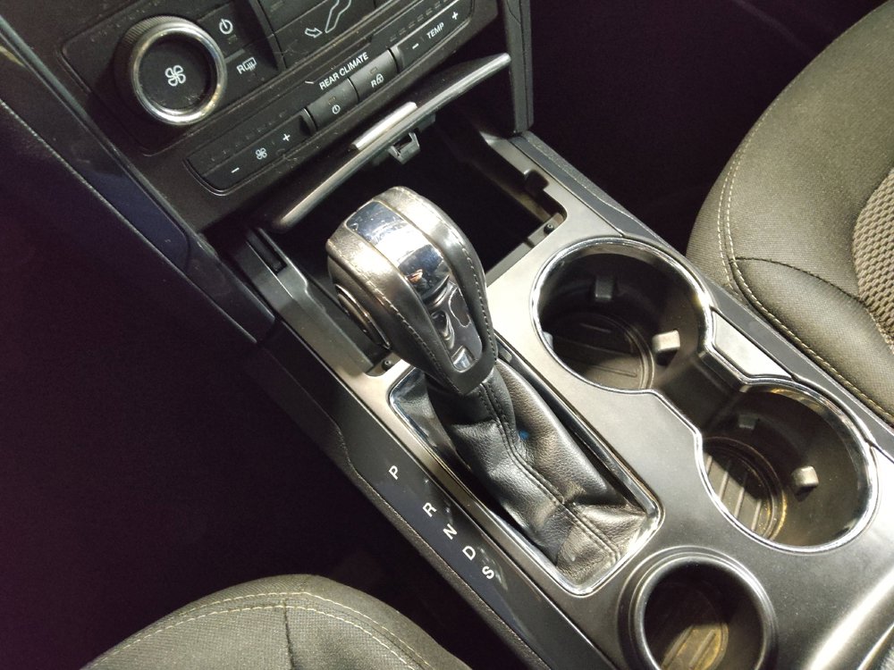 Used 2018 Ford Explorer XLT image 26