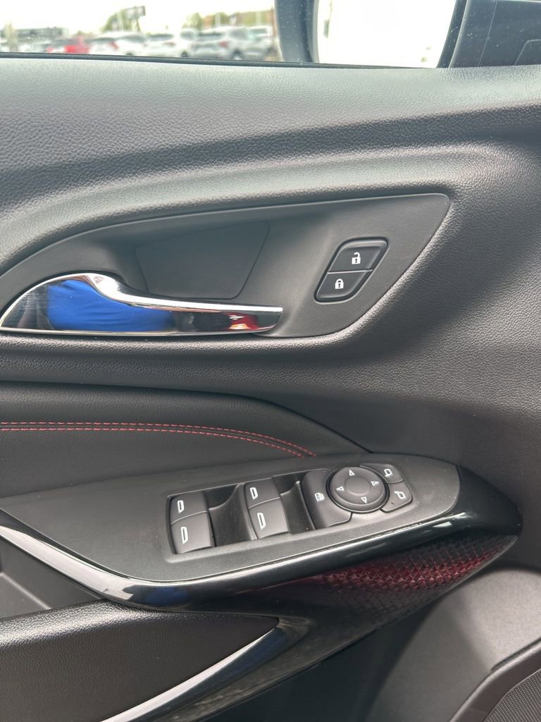 New 2026 Chevrolet Trax RS w/ Sunroof Package FWD image 28