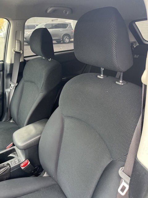 Used 2016 Subaru Impreza 2.0i Premium image 10