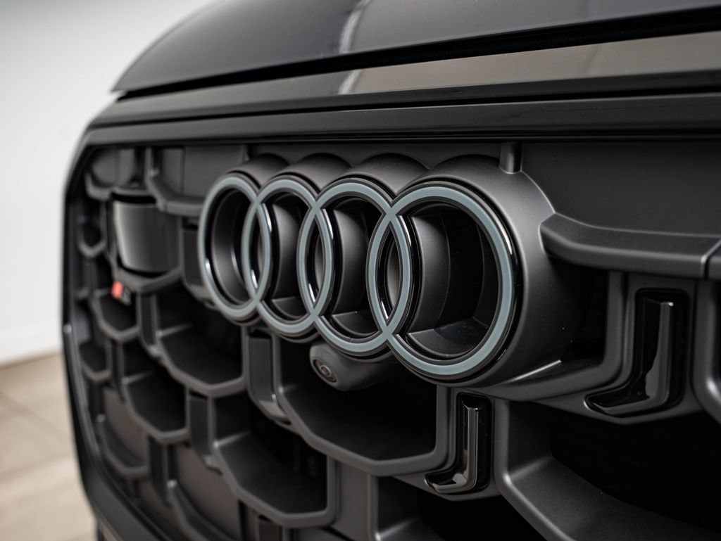 New 2026 Audi SQ8 Prestige AWD/4WD image 3