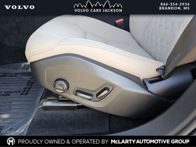New 2026 Volvo XC60 B5 Plus w/ Protection Package Premier image 11