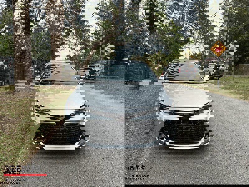 Used 2025 Toyota Corolla SE image 9