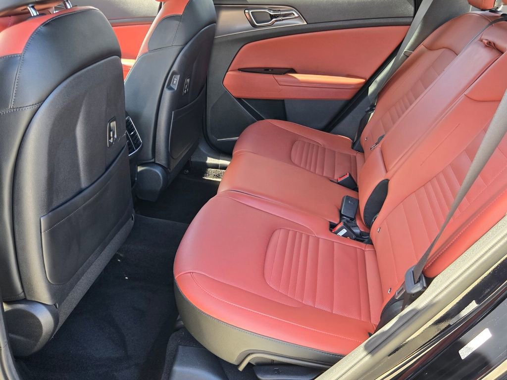 Used 2024 Kia Sportage SX image 11