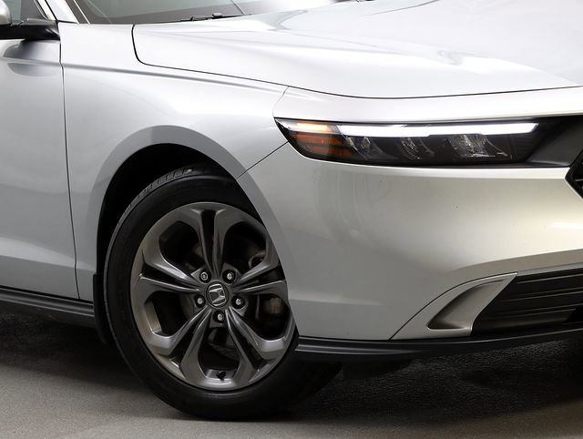 Used 2024 Honda Accord EX image 3