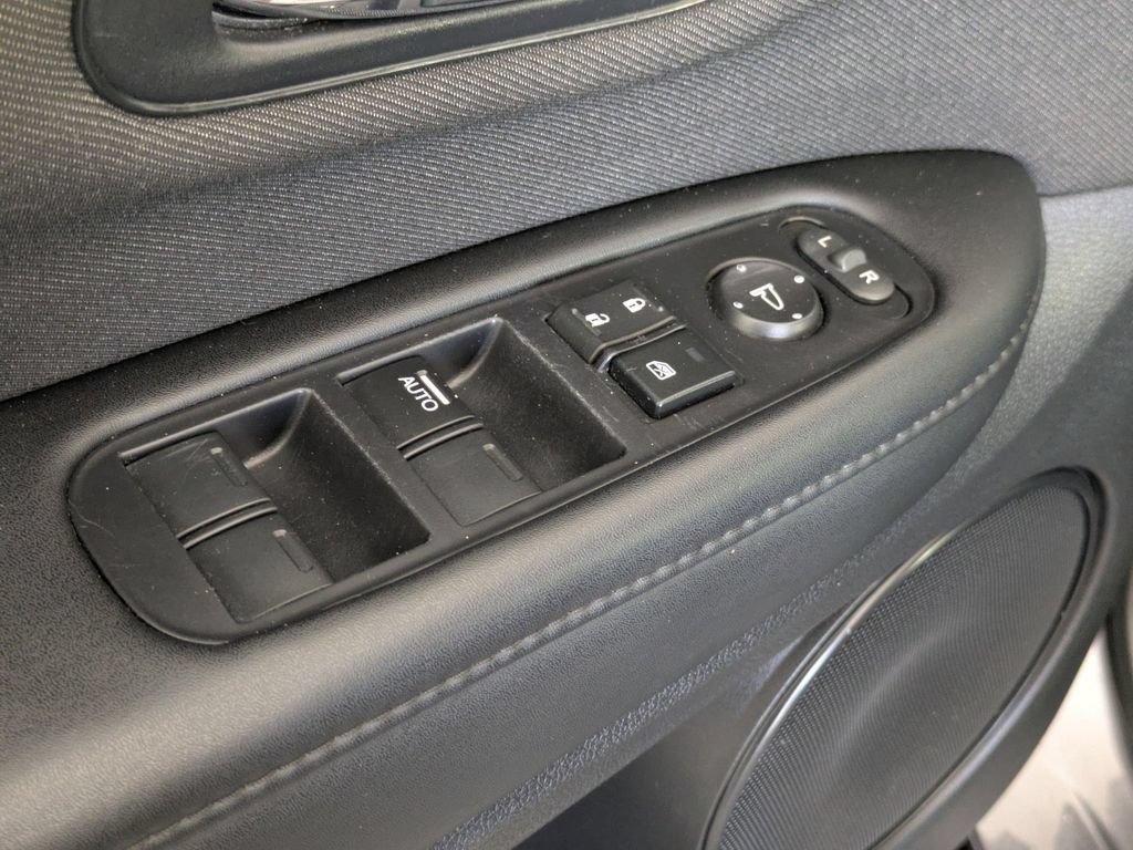 Used 2022 Honda HR-V Sport image 11