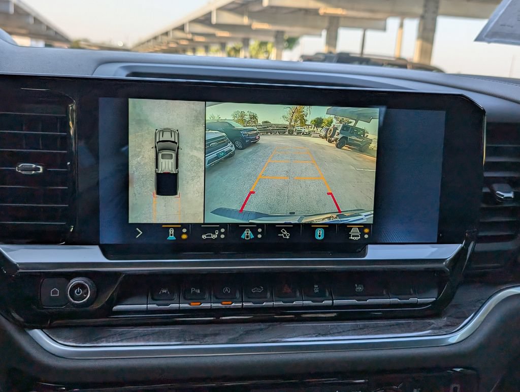 Certified 2022 Chevrolet Silverado 1500 LTZ w/ Technology Package RWD image 8