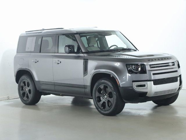 Used 2023 Land Rover Defender 110 SE image 11